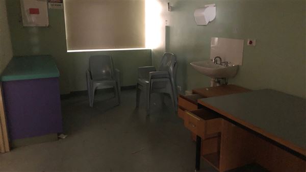 Clinic at Parramatta Gaol (9/04/2018 - Credits: Shannon Wheeler)