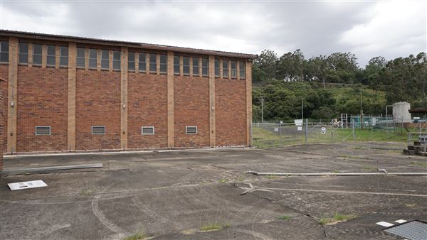 Prospect Reservoir - Warehouse / Industrial Building (6/03/2019 - Credits: Shannon Wheeler)