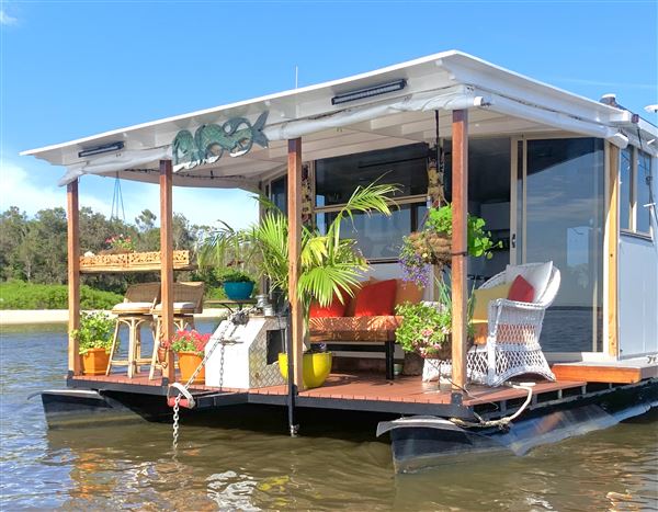 Houseboat Cruiser at Yamba Marina (1/12/2020 - Credits: Deb Morris)