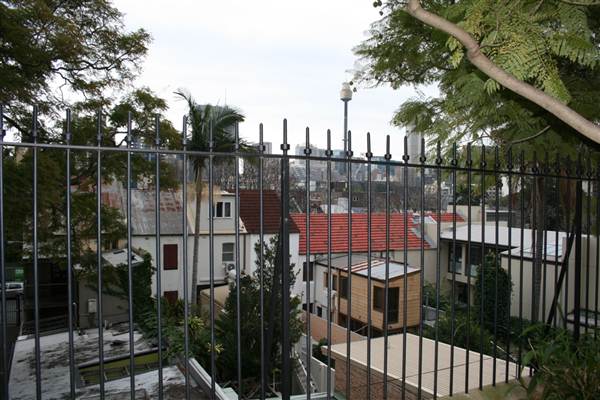 Darlinghurst - Forbes St, Thomson Lane, St Peters Lane (27/02/2013 3:12:36 PM)