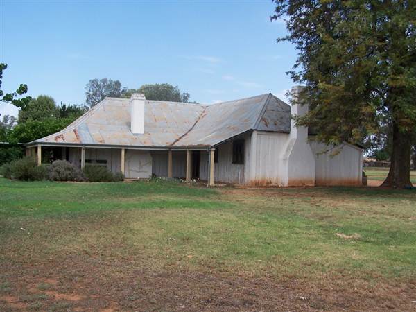 Dundullimal Homestead (28/02/2013 12:47:59 AM)