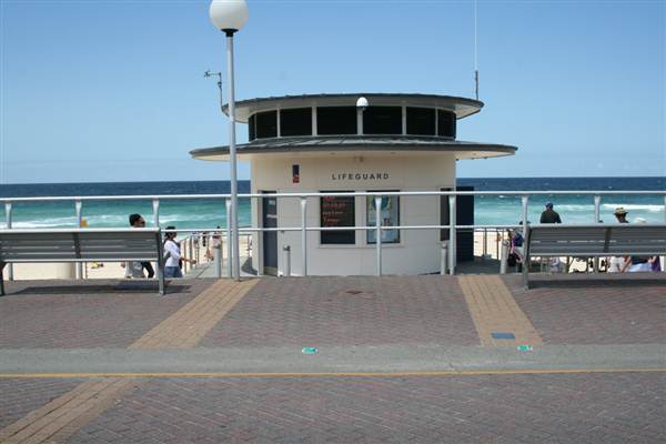 BONDI BEACH BUILDINGS (1/03/2013 11:02:19 AM)