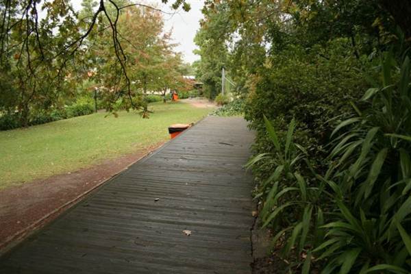 Loreto, Normanhurst (1/03/2013 11:03:56 AM)