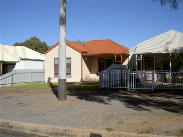Broken Hill - Houses (1/03/2013 6:51:49 PM)