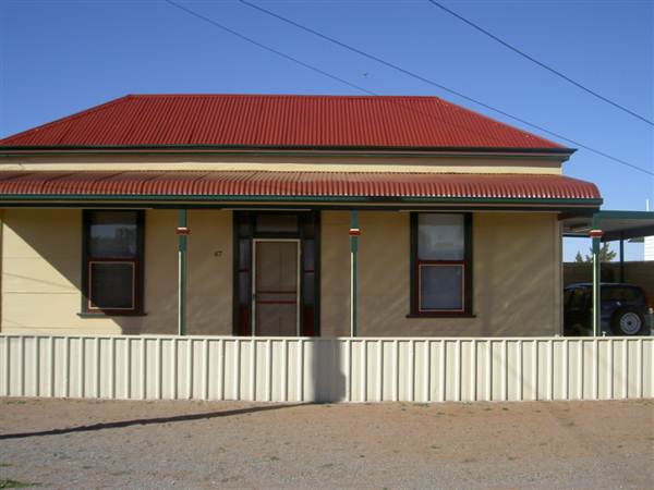 Broken Hill - Houses (1/03/2013 6:52:22 PM)