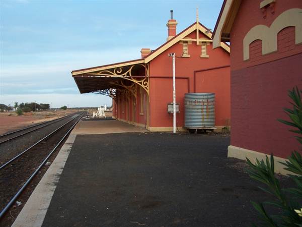 Cobar Railway Station (4/03/2013 9:42:14 AM)