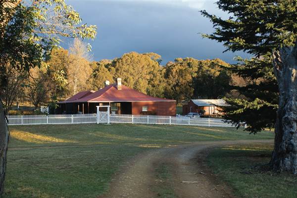 Currango Homestead (4/03/2013 12:15:00 PM)