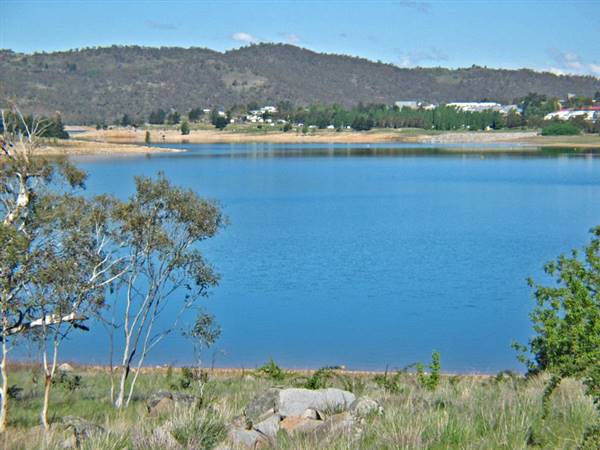 Lake Jindabyne (5/03/2013 11:17:34 PM)