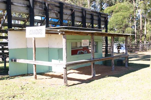 John Scott Kundabung Rodeo Grounds / Stables (6/03/2013 11:29:50 AM)