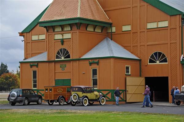 Bathurst National Motor Racing Museum (8/03/2013 10:23:26 AM)