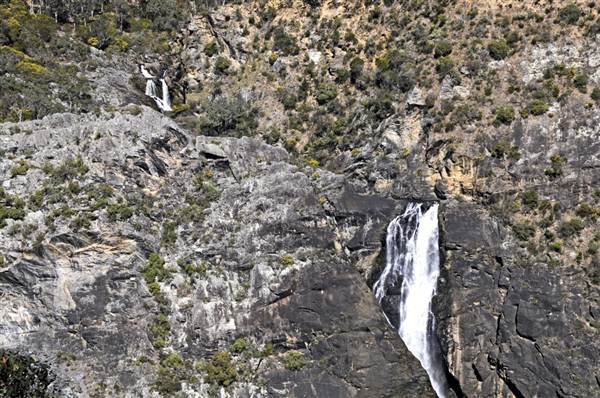 Tia Falls (9/03/2013 1:14:53 AM)