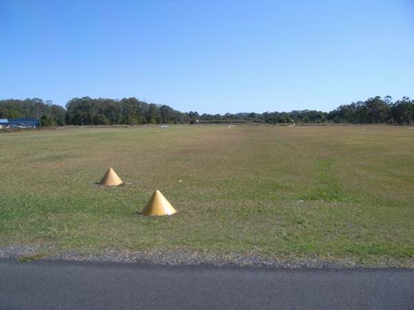 Tyagarah Airfield, Byron Bay (9/03/2013 1:50:11 AM)