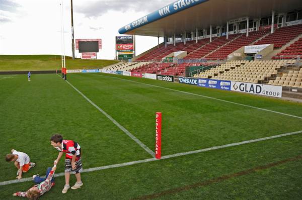 WIN Stadium Wollongong (10/03/2013 12:42:53 PM)