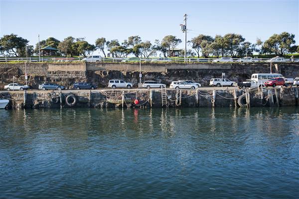 Wollongong Harbour (10/03/2013 12:54:08 PM)
