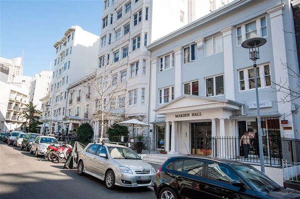 Period Buildings in Potts Point (10/03/2013 2:51:03 PM)