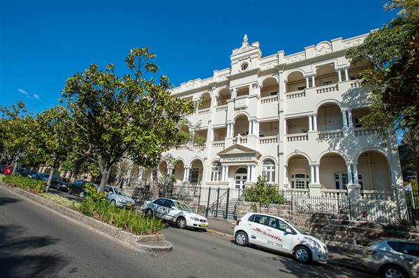 Period Buildings in Potts Point (10/03/2013 2:52:00 PM)
