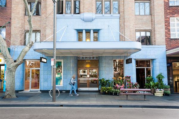 Period Buildings in Potts Point (10/03/2013 2:52:40 PM)