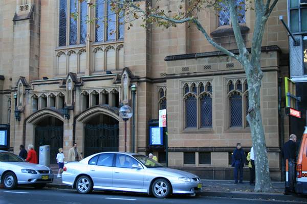 Sydney CBD - Macquarie Street (10/03/2013 9:59:05 PM)