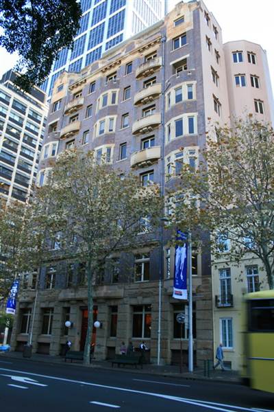 Sydney CBD - Macquarie Street (10/03/2013 9:59:35 PM)