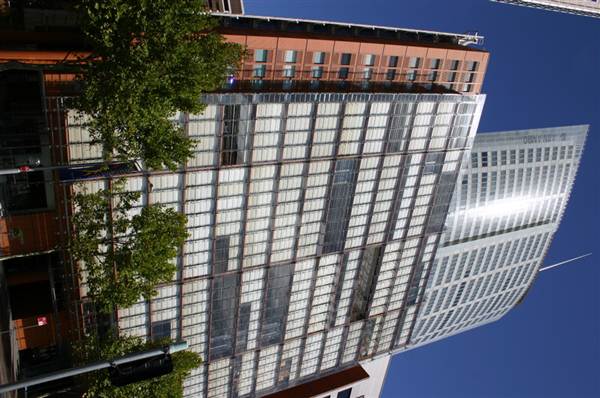 Sydney CBD - Macquarie Street (10/03/2013 10:01:17 PM)