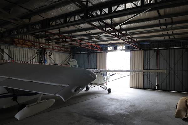 Goulburn Airport Carpark & Hangar 2 - Hangar 2 (25/07/2011 - Credits: Samuel Minton/SISE)