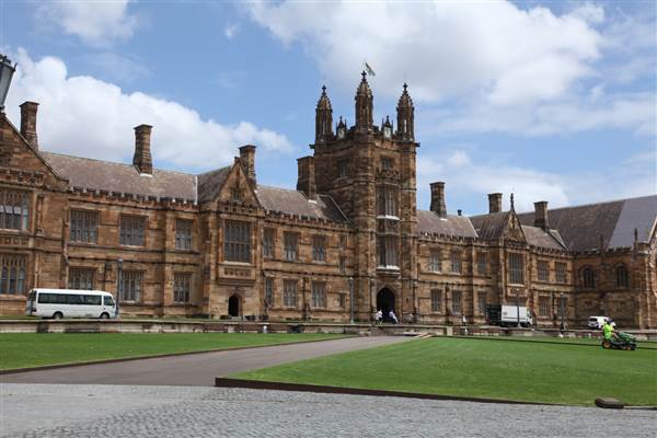 The Quadrangle Building - Sydney University (26/11/2013)