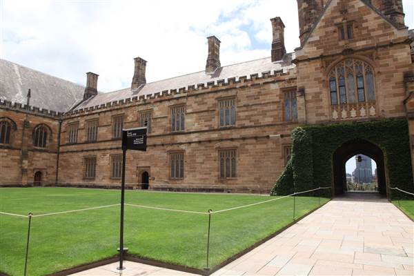 The Quadrangle Building - Sydney University (26/11/2013)