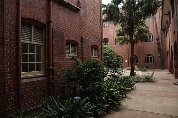 Old Teacher's College - The University of Sydney (27/11/2013)
