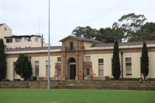 School of Physics - Sydney University (27/11/2013)