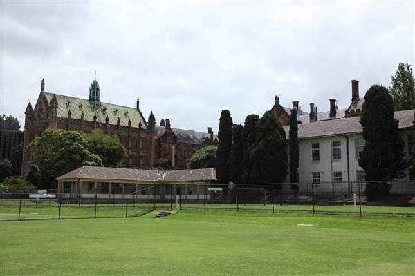 School of Physics - Sydney University (27/11/2013)