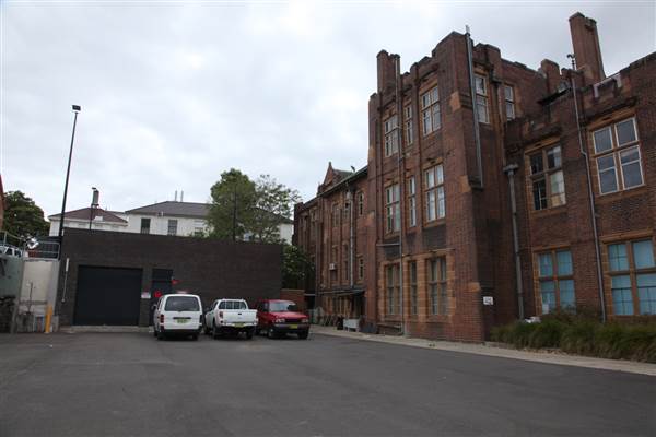 R.D. Watt Building (27/11/2013)