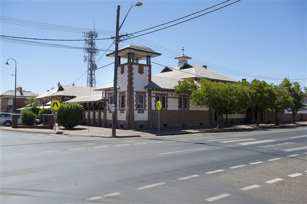 Bourke (11/12/2013)