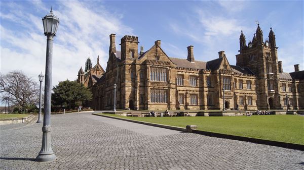 The Quadrangle Building - Sydney University (17/08/2015)