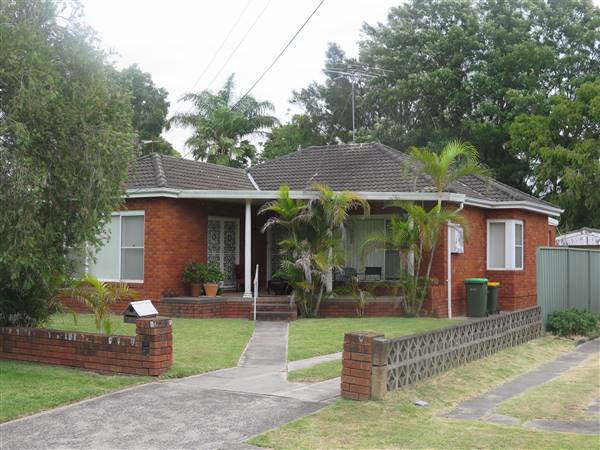 North Narrabeen neighbourhood (9/12/2015 - Credits: Peter Hicks)