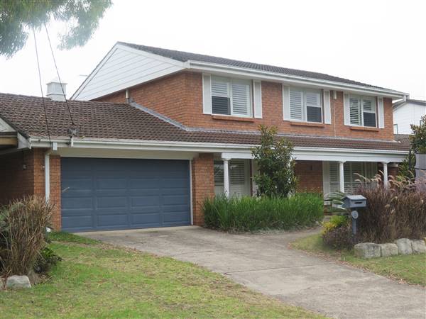 Mona Vale neighborhood (8/12/2015 - Credits: Peter Hicks)