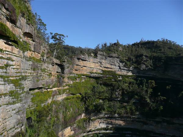 BLUE MOUNTAINS AERIALS (5/07/2016 - Credits: Mary Barltrop)