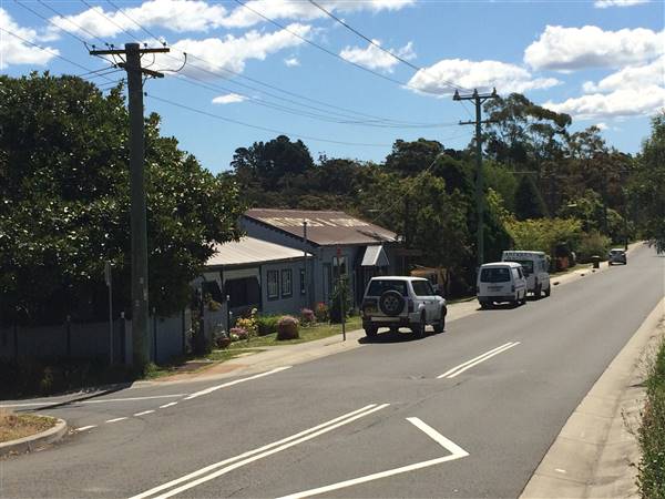 Hazelbrook Main Street (25/10/2016)