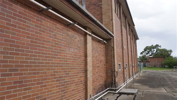 Prospect Reservoir - Warehouse / Industrial Building (6/03/2019 - Credits: Shannon Wheeler)
