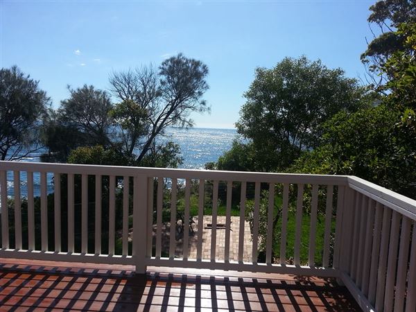 Malua Bay - Private House Available (8/11/2014 - Credits: Scarvell)