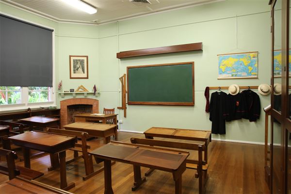 Western Plains Cultural Centre - 1950's classroom (11/05/2022 - Credits: Lisa Scope)
