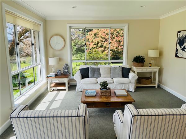 Private House & Barn - "Mountain View" (18/07/2023 - Credits: Jen Hughes)