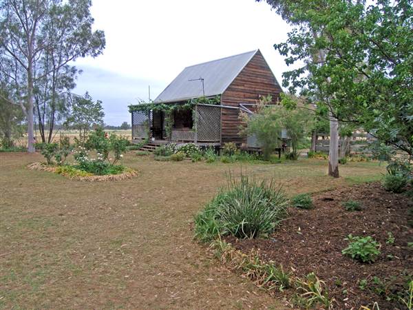 Dundullimal Homestead (28/02/2013 12:44:38 AM)