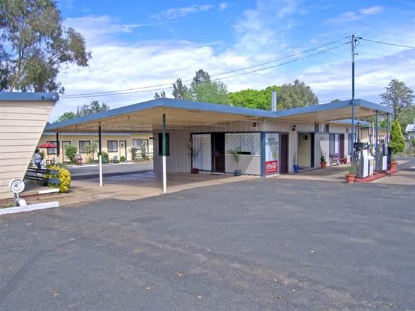 Black Stump Motel, Coolah (1/03/2013 10:27:37 AM)