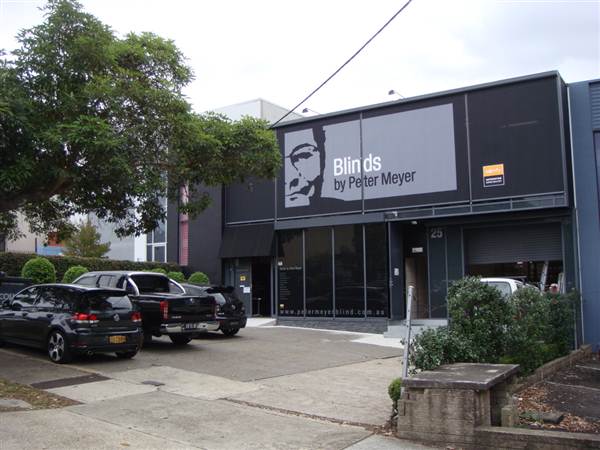 Blinds By Peter Meyer (1/03/2013 10:33:42 AM)