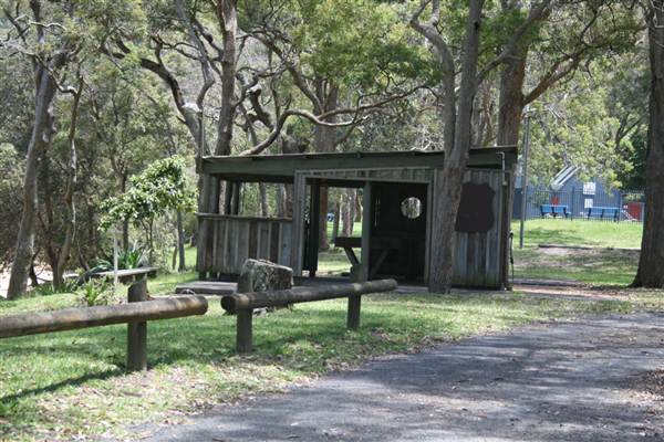 Broken Bay Sport & Recreation Centre (1/03/2013 5:41:57 PM)