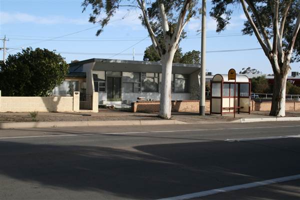 Broken Hill - Houses (1/03/2013 6:51:18 PM)