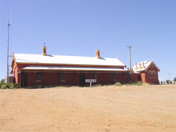 Cobar Railway Station (4/03/2013 9:41:33 AM)