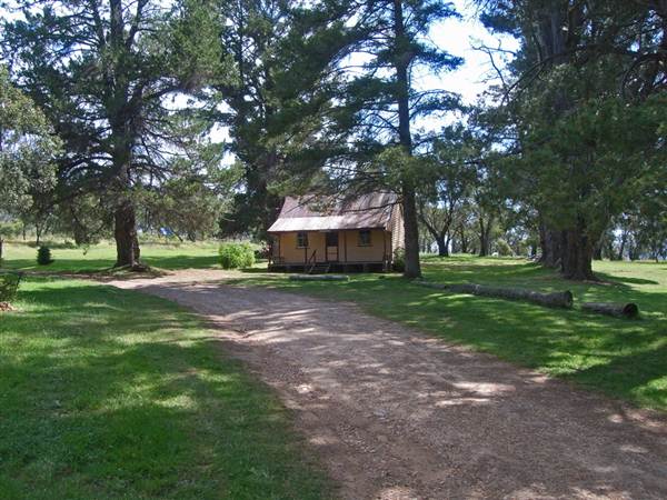 Currango Homestead (4/03/2013 12:13:08 PM)