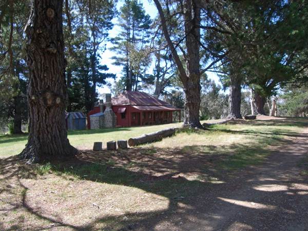Currango Homestead (4/03/2013 12:14:12 PM)