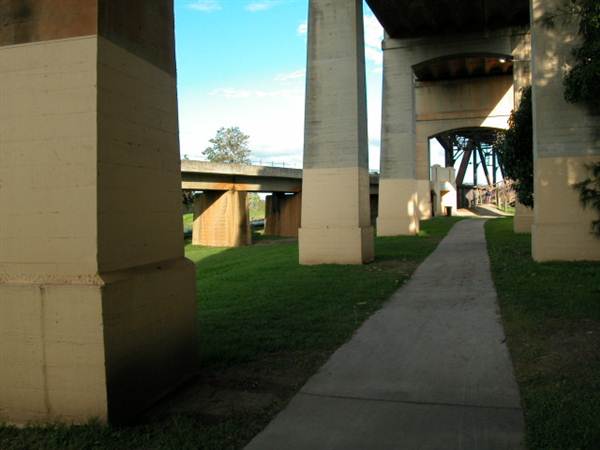 Greave Street, Grafton (5/03/2013 11:13:33 AM)